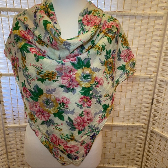 Floral Print Scarf 38x38 - Picture 6 of 10